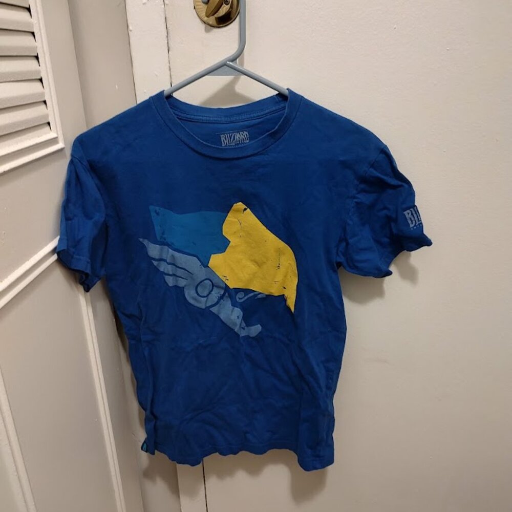 Overwatch Pharah Shirt (Men's Small)